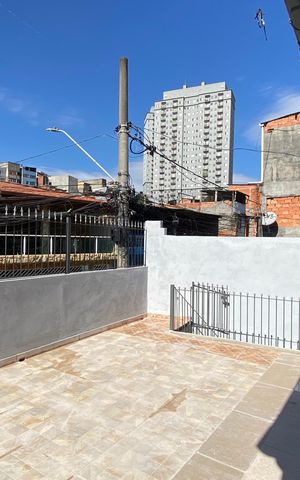 Casa para alugar com 105m², 1 quarto e 1 vaga Casa para alugar com 105m², 1 quarto e 1 vagaVaranda