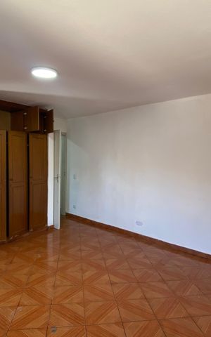Casa para alugar com 105m², 1 quarto e 1 vaga Casa para alugar com 105m², 1 quarto e 1 vagaSuíte