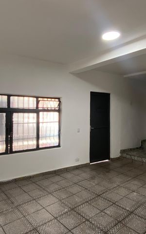 Casa para alugar com 105m², 1 quarto e 1 vaga Casa para alugar com 105m², 1 quarto e 1 vagaSala