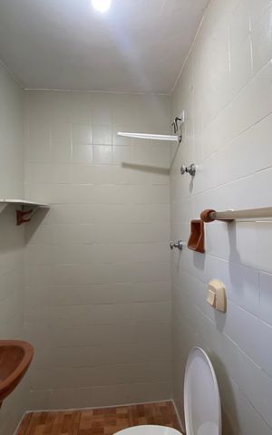 Casa para alugar com 105m², 1 quarto e 1 vaga Casa para alugar com 105m², 1 quarto e 1 vagaBanheiro