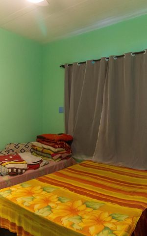 Casa à venda com 219m², 4 quartos e 4 vagas