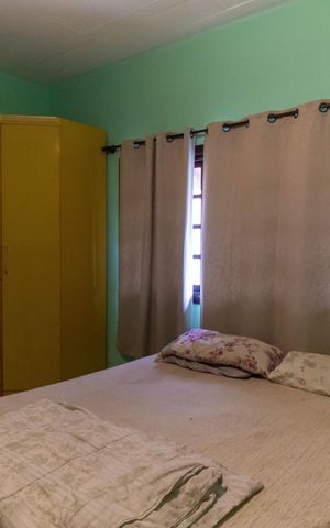 Casa à venda com 219m², 4 quartos e 4 vagas