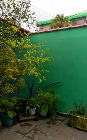 Casa à venda com 219m², 4 quartos e 4 vagas