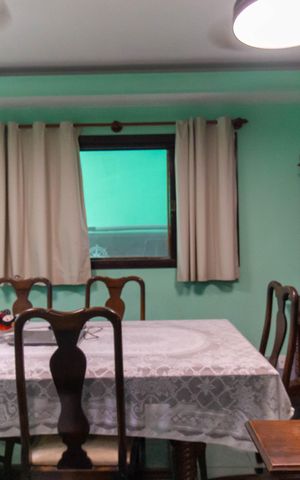 Casa à venda com 219m², 4 quartos e 4 vagas