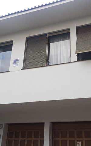 Casa à venda com 539m², 8 quartos e 4 vagas