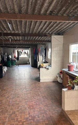 Casa à venda com 264m², 7 quartos e 1 vaga