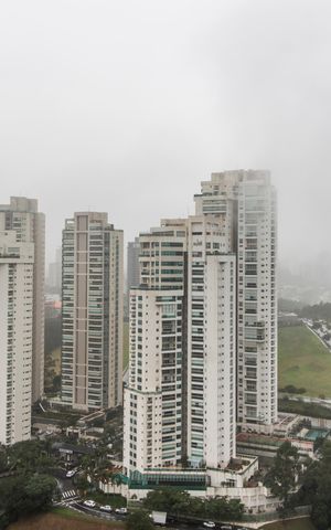 Apartamento à venda com 54m², 1 quarto e 2 vagas Apartamento à venda com 54m², 1 quarto e 2 vagasVista da Suíte