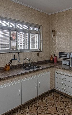 Casa à venda com 200m², 3 quartos e 2 vagas Casa à venda com 200m², 3 quartos e 2 vagascozinha_3