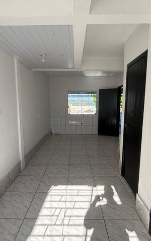 Casa à venda com 70m², 2 quartos e 1 vaga
