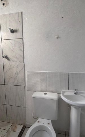 Casa à venda com 70m², 2 quartos e 1 vaga