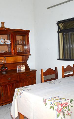 Casa à venda com 360m², 3 quartos e 4 vagasCopa