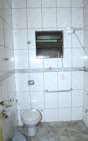 Casa à venda com 360m², 3 quartos e 4 vagasBanheiro