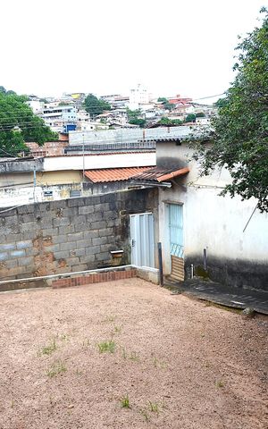 Casa à venda com 360m², 3 quartos e 4 vagasÁrea externa