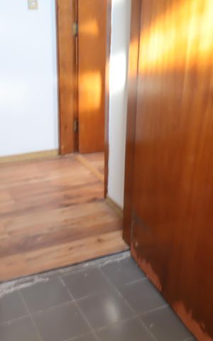 Casa para alugar com 215m², 3 quartos e 2 vagasBanheiro Social
