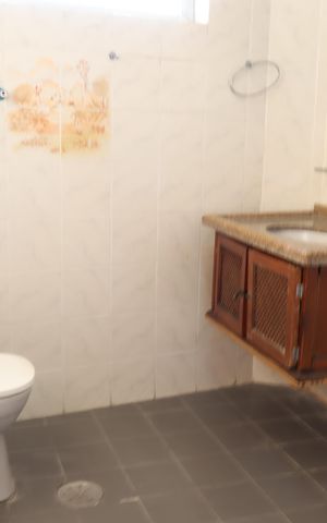 Casa para alugar com 215m², 3 quartos e 2 vagasBanheiro Social
