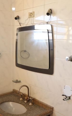 Casa para alugar com 215m², 3 quartos e 2 vagasBanheiro Social