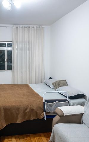 Casa à venda com 190m², 3 quartos e 2 vagas Casa à venda com 190m², 3 quartos e 2 vagasSala
