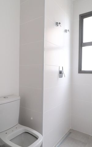 Apartamento para alugar com 96m², 2 quartos e 2 vagasBanheiro do Quarto 1