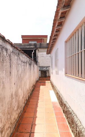 Casa à venda com 110m², 2 quartos e 2 vagas