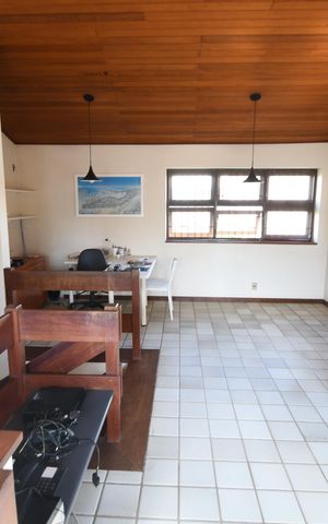 Casa à venda com 370m², 4 quartos e 4 vagasMezanino