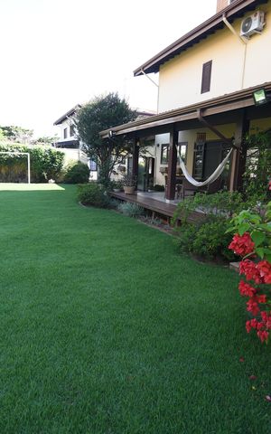 Casa à venda com 370m², 4 quartos e 4 vagasJardim