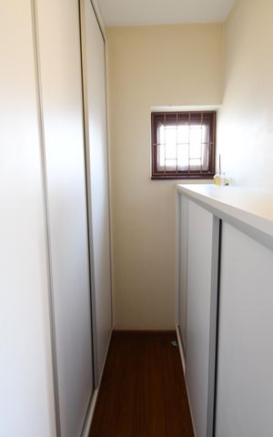 Casa à venda com 370m², 4 quartos e 4 vagasQuarto 4 - Suíte Closet