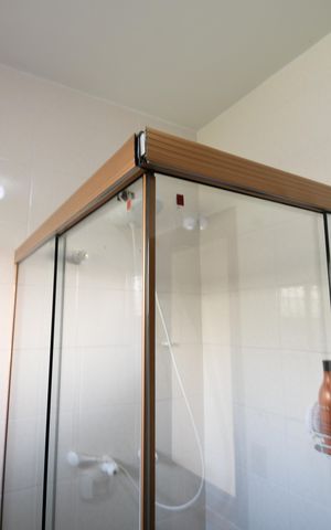 Casa à venda com 370m², 4 quartos e 4 vagasBanheiro Suíte