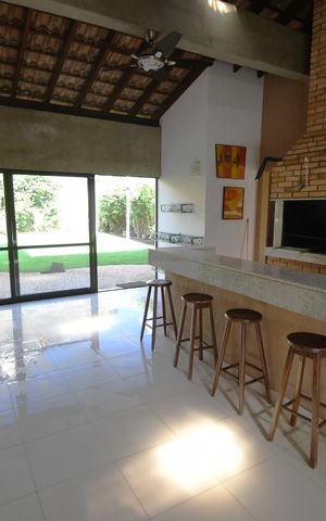 Casa à venda com 370m², 4 quartos e 4 vagasVaranda gourmet