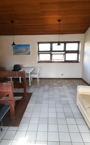 Casa à venda com 370m², 4 quartos e 4 vagasMezanino