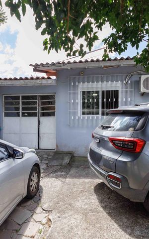 Casa à venda com 170m², 4 quartos e 2 vagasGaragem 