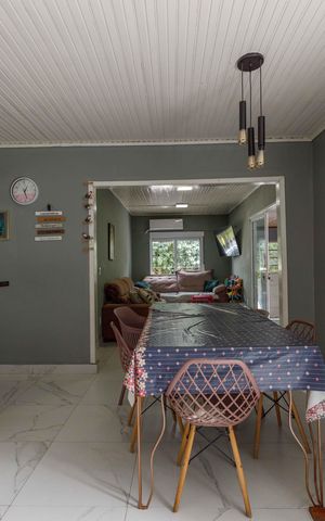Casa à venda com 170m², 4 quartos e 2 vagasSala