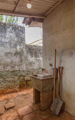 Casa à venda com 170m², 4 quartos e 2 vagasÁrea externa