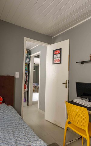 Casa à venda com 170m², 4 quartos e 2 vagasSuíte 2 