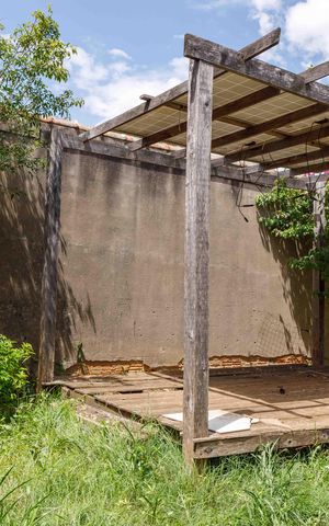 Casa à venda com 170m², 4 quartos e 2 vagasÁrea externa