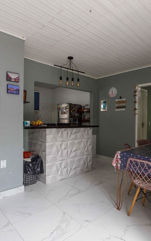 Casa à venda com 170m², 4 quartos e 2 vagasSala