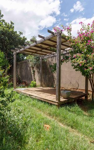 Casa à venda com 170m², 4 quartos e 2 vagasÁrea externa