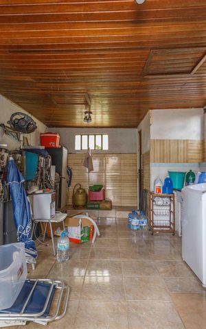 Casa à venda com 170m², 4 quartos e 2 vagasÁrea de Serviço