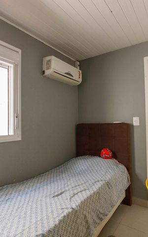 Casa à venda com 170m², 4 quartos e 2 vagasSuíte 2 