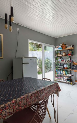 Casa à venda com 170m², 4 quartos e 2 vagasSala