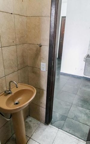 Apartamento para alugar com 46m², 1 quarto e sem vaga Apartamento para alugar com 46m², 1 quarto e sem vagaBanheiro