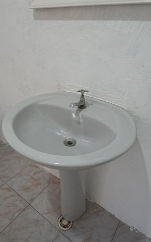 Casa à venda com 70m², 2 quartos e sem vagaBanheiro