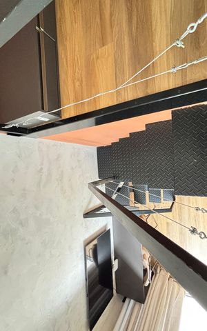 Studio à venda com 31m², 1 quarto e sem vaga Studio à venda com 31m², 1 quarto e sem vagaEscada
