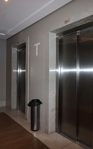 Apartamento à venda com 69m², 2 quartos e 1 vagaÁrea comum - Elevadores