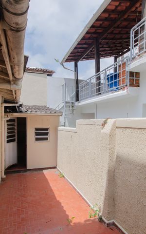 Casa à venda com 121m², 3 quartos e 1 vaga Casa à venda com 121m², 3 quartos e 1 vagaQuintal