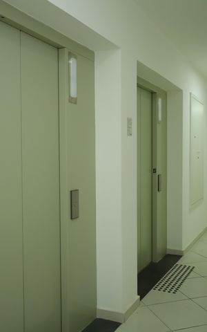 Apartamento para alugar com 39m², 2 quartos e sem vagaÁrea comum - Saguão do andar