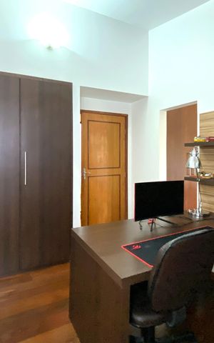 Casa à venda com 420m², 5 quartos e 4 vagas Casa à venda com 420m², 5 quartos e 4 vagasQuarto 4