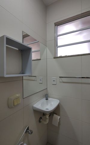 Casa de condomínio à venda com 143m², 2 quartos e 2 vagasBanheiro da Suíte