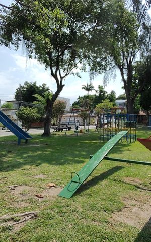 Casa de condomínio à venda com 143m², 2 quartos e 2 vagas Casa de condomínio à venda com 143m², 2 quartos e 2 vagasÁrea comum - Playground