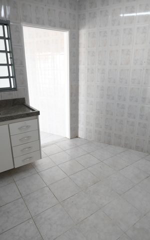 Casa para alugar com 165m², 3 quartos e 2 vagasCozinha - Edícula