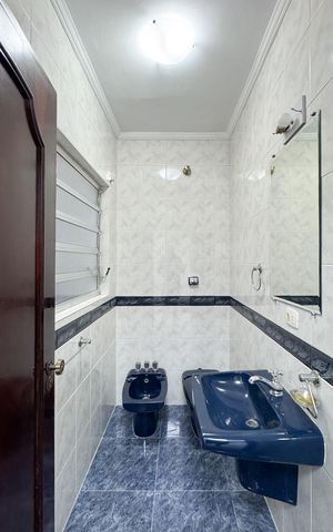 Casa à venda com 180m², 4 quartos e 1 vaga Casa à venda com 180m², 4 quartos e 1 vagaLavabo